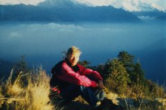 Poon Hill, Aussichtspunkt mit Blick über eine Bergkette mit zwei 8000ern und mehreren 6.000er und 7.000er Bergen